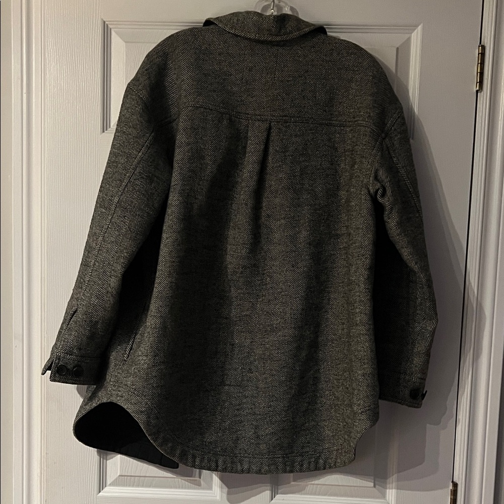 Hudson Men's Charcoal Herringbone Shacket - Picture 6 of 6